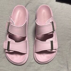 Alexander McQueen lavender slides size 40